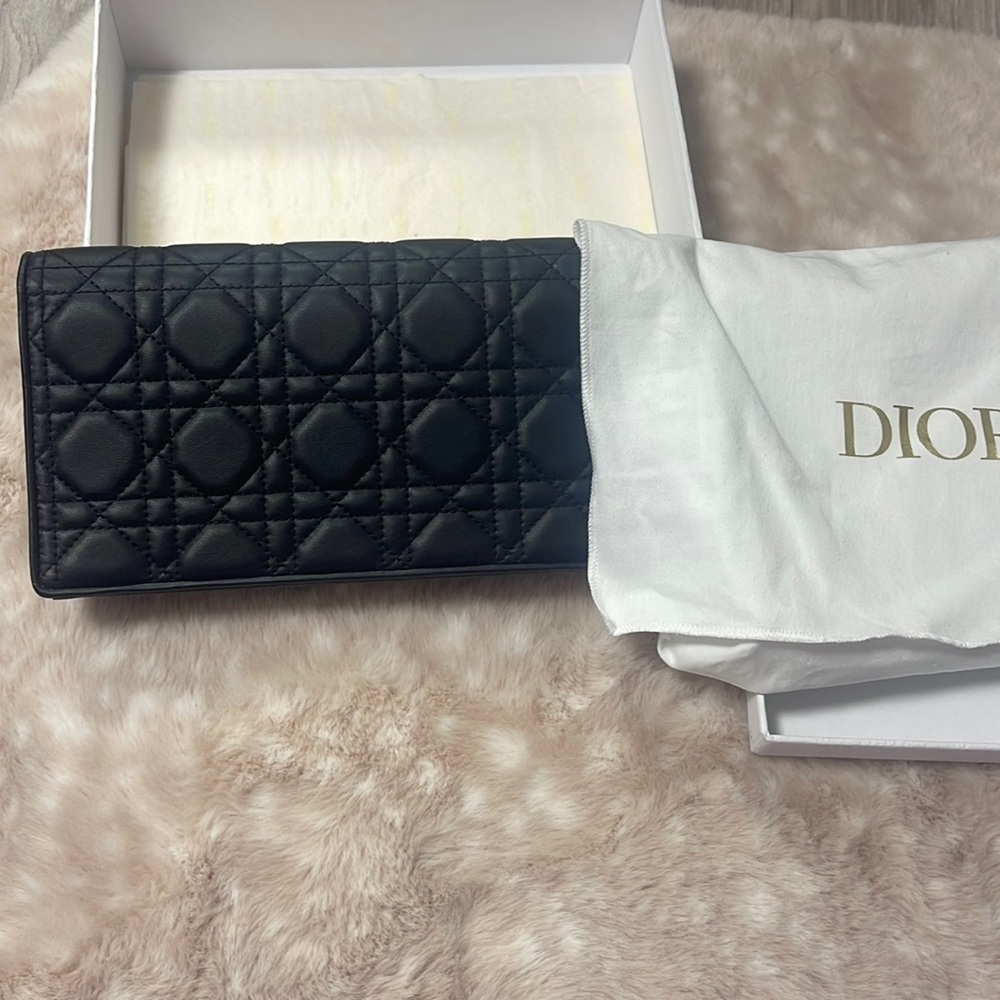 Lady Dior Wallet on Chain